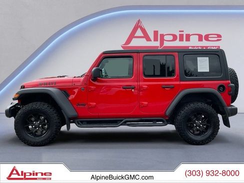 Used 2024 Jeep Wrangler Unlimited Sport AWD/4WD image 2