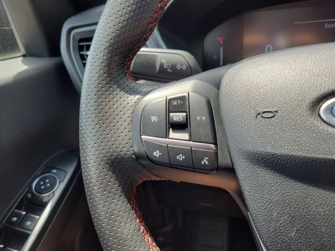 Used 2024 Ford Escape ST-Line AWD/4WD image 23
