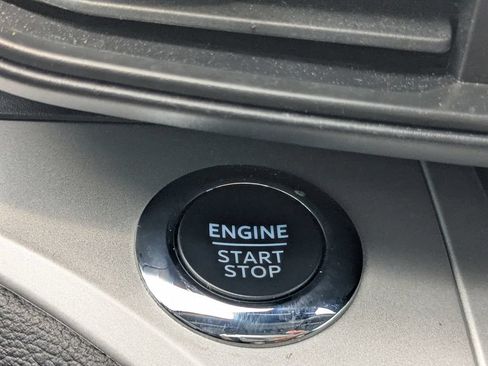 Certified 2023 Ford Explorer XLT RWD image 25