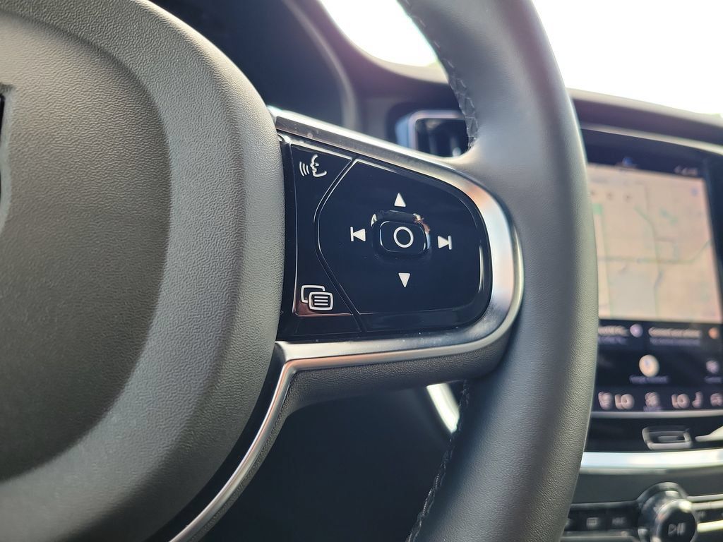 Used 2024 Volvo S60 B5 Plus w/ Climate Package AWD/4WD image 24