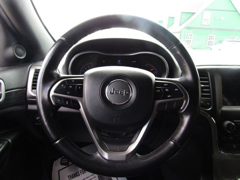 Used 2021 Jeep Grand Cherokee Laredo AWD/4WD image 14