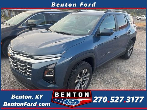 Used 2025 Chevrolet Equinox LT w/ Convenience Package II FWD image 1