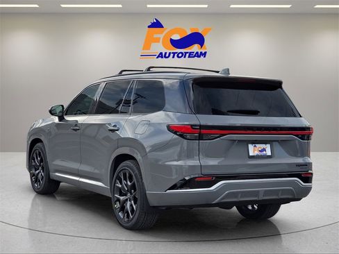 New 2026 Lexus TX 500h AWD image 3