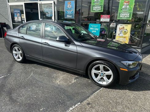 Used 2013 BMW 328i Sedan RWD image 3
