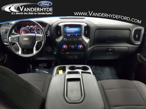 Used 2020 Chevrolet Silverado 1500 LT w/ All-Star Edition image 12