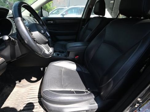 Used 2018 Subaru Outback 2.5i Limited AWD/4WD image 7
