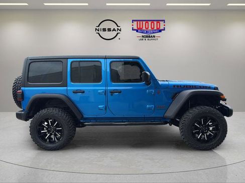 Used 2024 Jeep Wrangler Unlimited Rubicon w/ Convenience Group AWD/4WD image 2