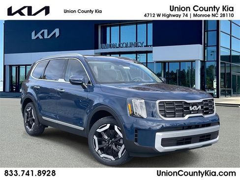 New 2025 Kia Telluride S image 1