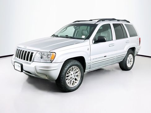 Used 2004 Jeep Grand Cherokee Limited w/ Cold Weather Group AWD/4WD image 3