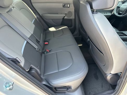 New 2027 Kia Seltos EX w/ EX Panoramic Sunroof Package FWD image 15