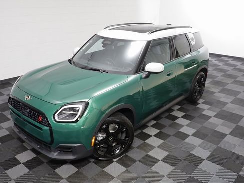 New 2026 MINI Cooper Countryman S w/ Comfort Package Max image 2