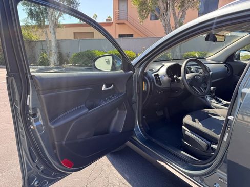Used 2015 Kia Sportage LX image 14