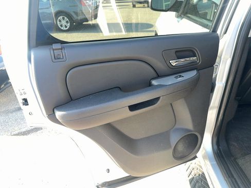 Used 2013 Chevrolet Tahoe LT w/ Suspension Package, Off-Road AWD/4WD image 16