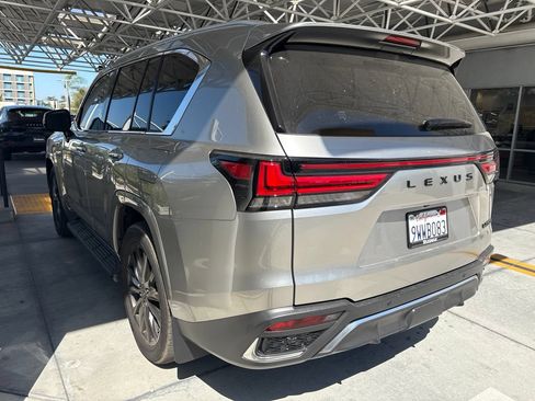 Used 2026 Lexus LX 600 F Sport w/ Accessory Package (Z1) AWD/4WD image 5