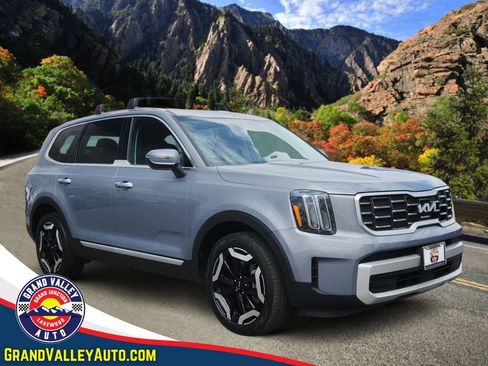 Used 2025 Kia Telluride S AWD/4WD image 1