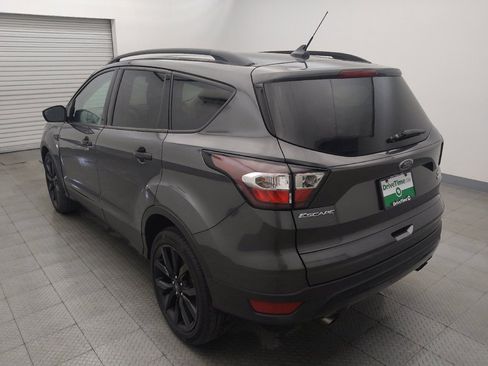 Used 2018 Ford Escape SE w/ SE Sport Appearance Package FWD image 5