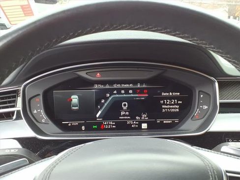 Used 2023 Audi S8 image 16