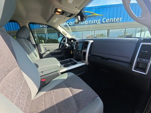 Used 2017 RAM 2500 Big Horn w/ Sport Appearance Group AWD/4WD image 18