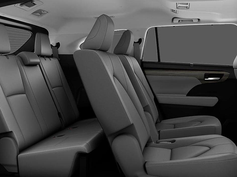 New 2026 Toyota Highlander Limited AWD/4WD image 25