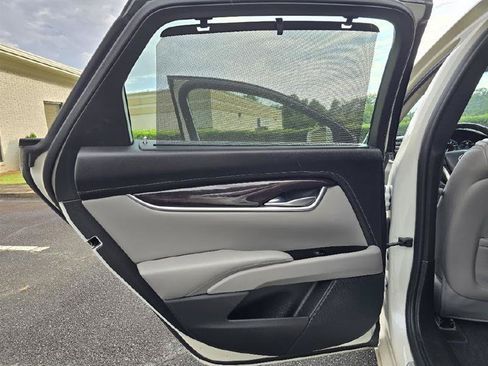 Used 2014 Cadillac XTS Premium FWD image 32