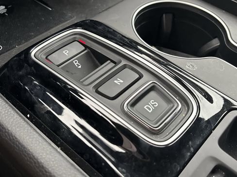 Certified 2025 Honda Pilot EX-L image 19