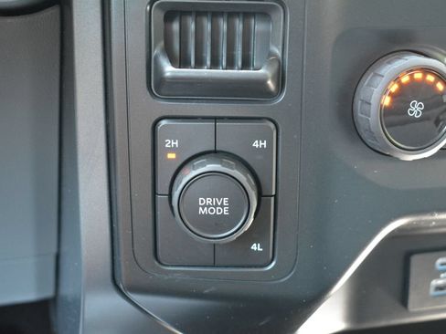 Used 2022 Ford F150 XLT AWD/4WD image 17