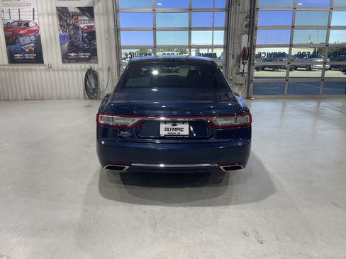 Used 2017 Lincoln Continental Reserve w/ Luxury Package AWD/4WD image 7