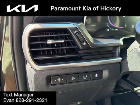 Used 2025 Kia Telluride S FWD image 22