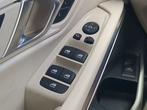 New 2026 BMW 330i Sedan w/ M Sport Package image 25