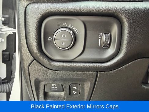 Used 2023 RAM 1500 Big Horn AWD/4WD image 30