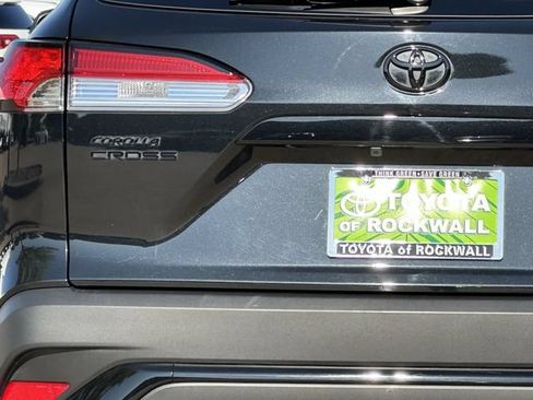 Used 2024 Toyota Corolla Cross AWD Hybrid image 5