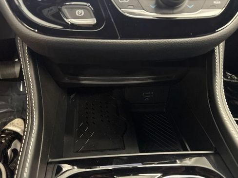 New 2027 Chrysler Pacifica Limited AWD/4WD image 39