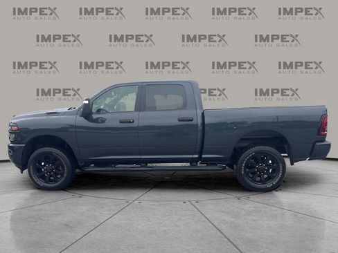 Used 2025 RAM 2500 Big Horn AWD/4WD image 2