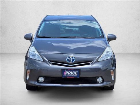 Used 2012 Toyota Prius V Five FWD image 2