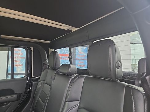 Used 2021 Jeep Gladiator Overland w/ Popular Equipment Package image 99