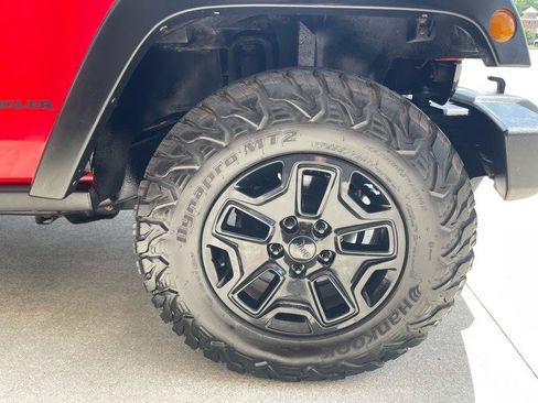 Used 2015 Jeep Wrangler Sport AWD/4WD image 18