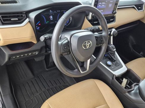 Used 2022 Toyota RAV4 Limited AWD/4WD image 11
