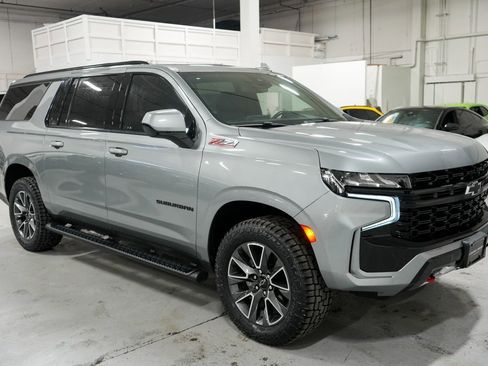 Used 2023 Chevrolet Suburban Z71 image 8