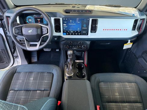New 2026 Ford Bronco Heritage Edition AWD/4WD image 17