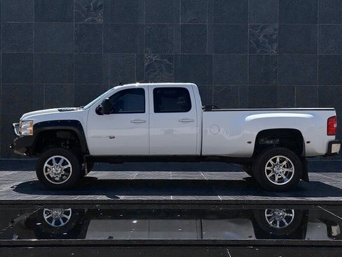 Used 2011 Chevrolet Silverado 3500 LTZ w/ LTZ Plus Package image 6