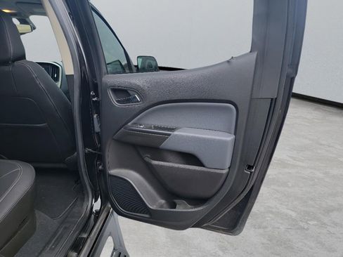 Used 2019 Chevrolet Colorado Z71 image 30