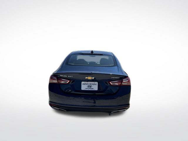 Used 2022 Chevrolet Malibu Premier FWD image 4