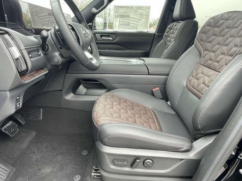 New 2026 Nissan Armada Platinum image 15