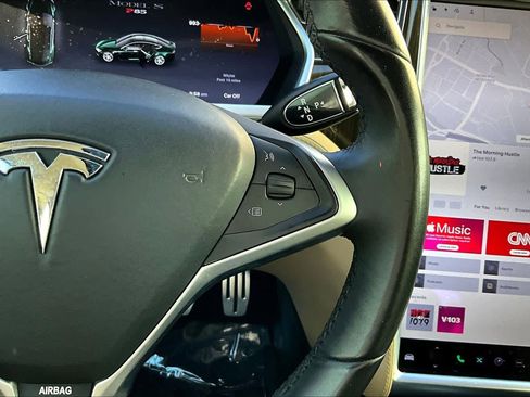 Used 2013 Tesla Model S Performance image 23