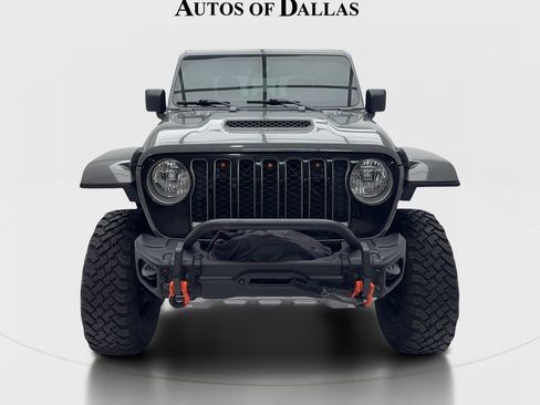 Used 2021 Jeep Gladiator Mojave AWD/4WD image 3