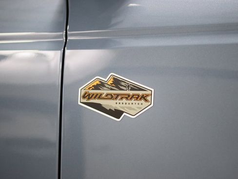 Used 2023 Ford Bronco Wildtrak image 17