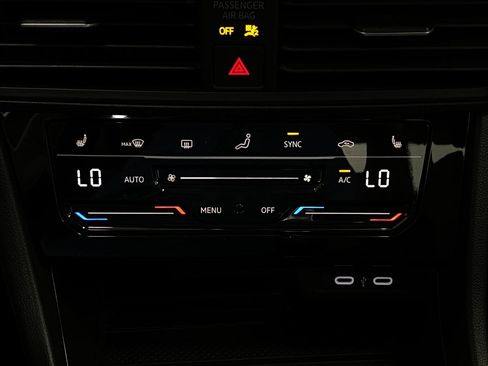 New 2025 Volkswagen Jetta SE image 22