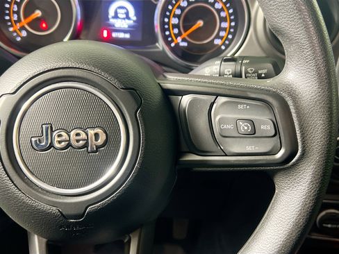 Used 2022 Jeep Wrangler Unlimited Sport image 19