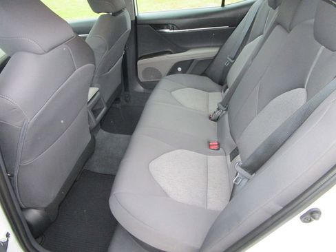 Used 2022 Toyota Camry LE image 14