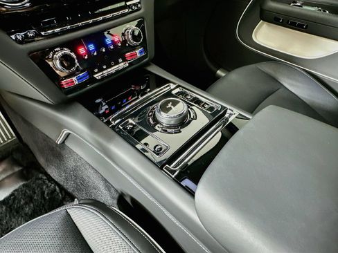 Used 2024 Rolls-Royce Spectre w/ Spectre Launch Package AWD/4WD image 15